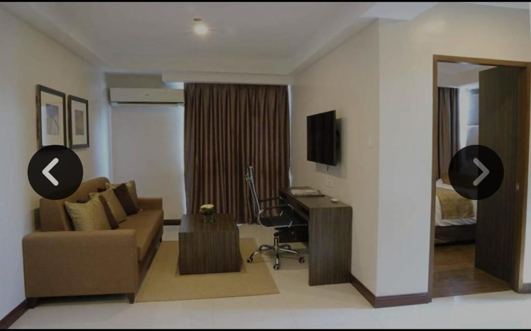 My Happy Place West Avenue Suites Ciudad Quezon Exterior foto